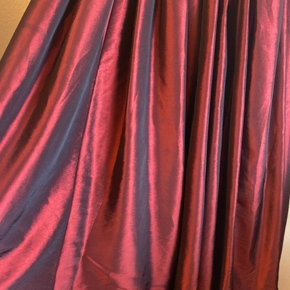 Wine red strapless sweetheart neckline ball gown prom dress with beaded bodice - Picture 5 of 9